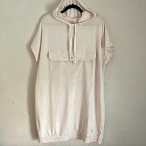 La Vie en Rose T-shirt dress